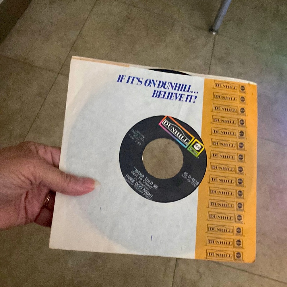 Three Dog Night “ Mama Told Me Not to Come” Vinyl Record 45 vintage. Dunhill.